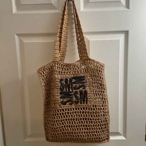 Steve Madden - Picture 1 of 4